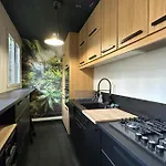 Charming Family House With Large Terrace Semesterbostad