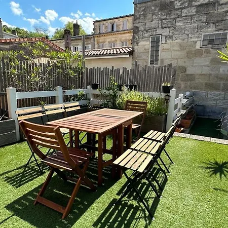 Spacious And Radiant House With Terrace Lormont