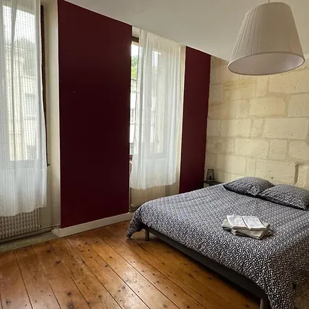 Charming Family House With Large Terrace Dom wakacyjny Lormont